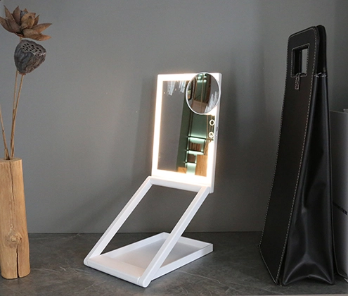 mirror with magnification