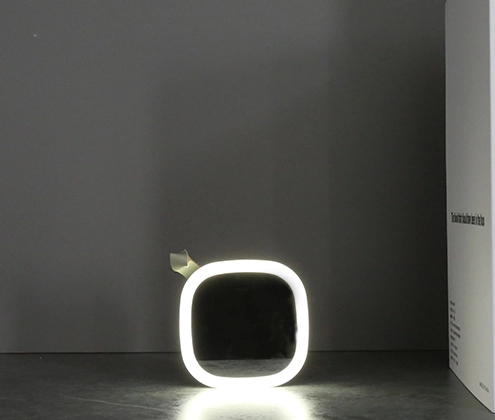 rechargeable mirror light